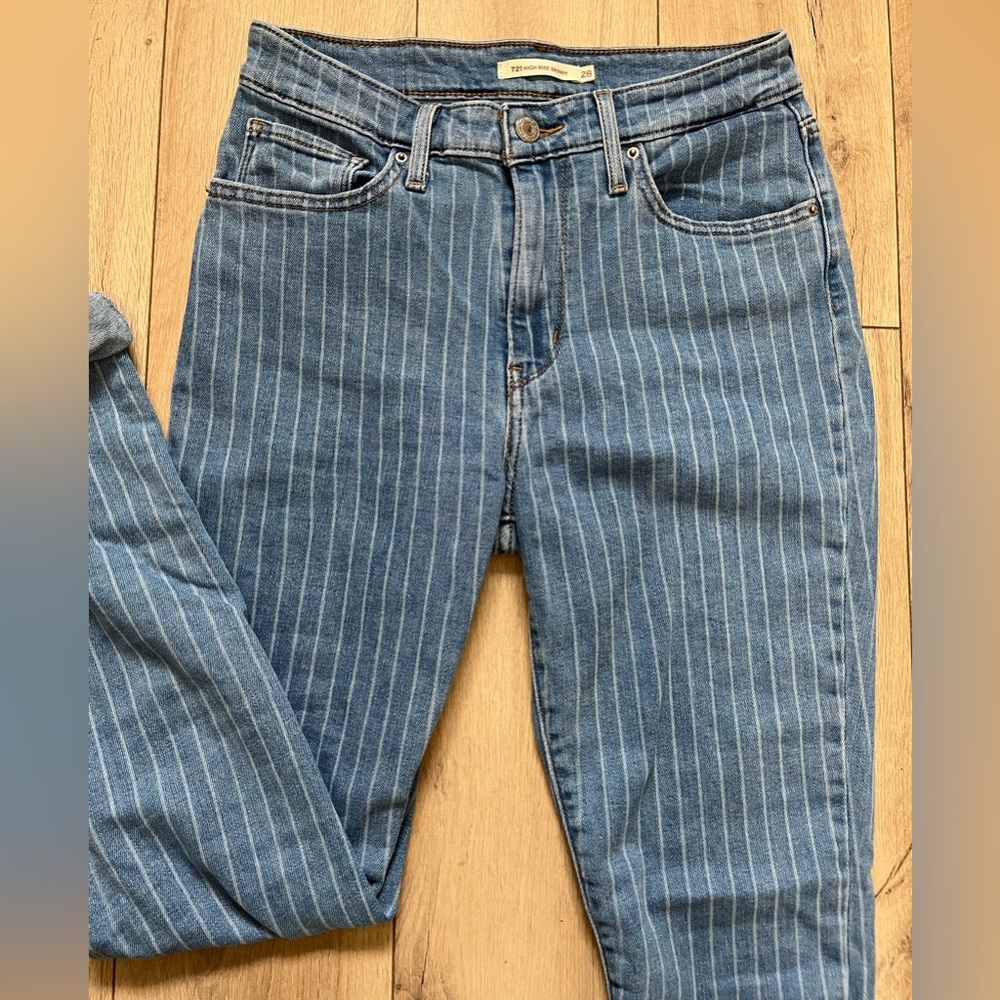 LEVI’S High Rise Skinny Jeans